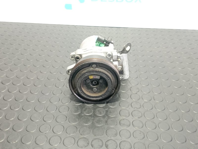 Recambio de compresor aire acondicionado para bmw serie 3 compacto (e36) 318tds referencia OEM IAM 64528390228  