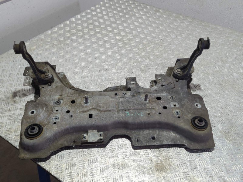 Recambio de puente delantero para renault laguna grandtour iii dynamique referencia OEM IAM   