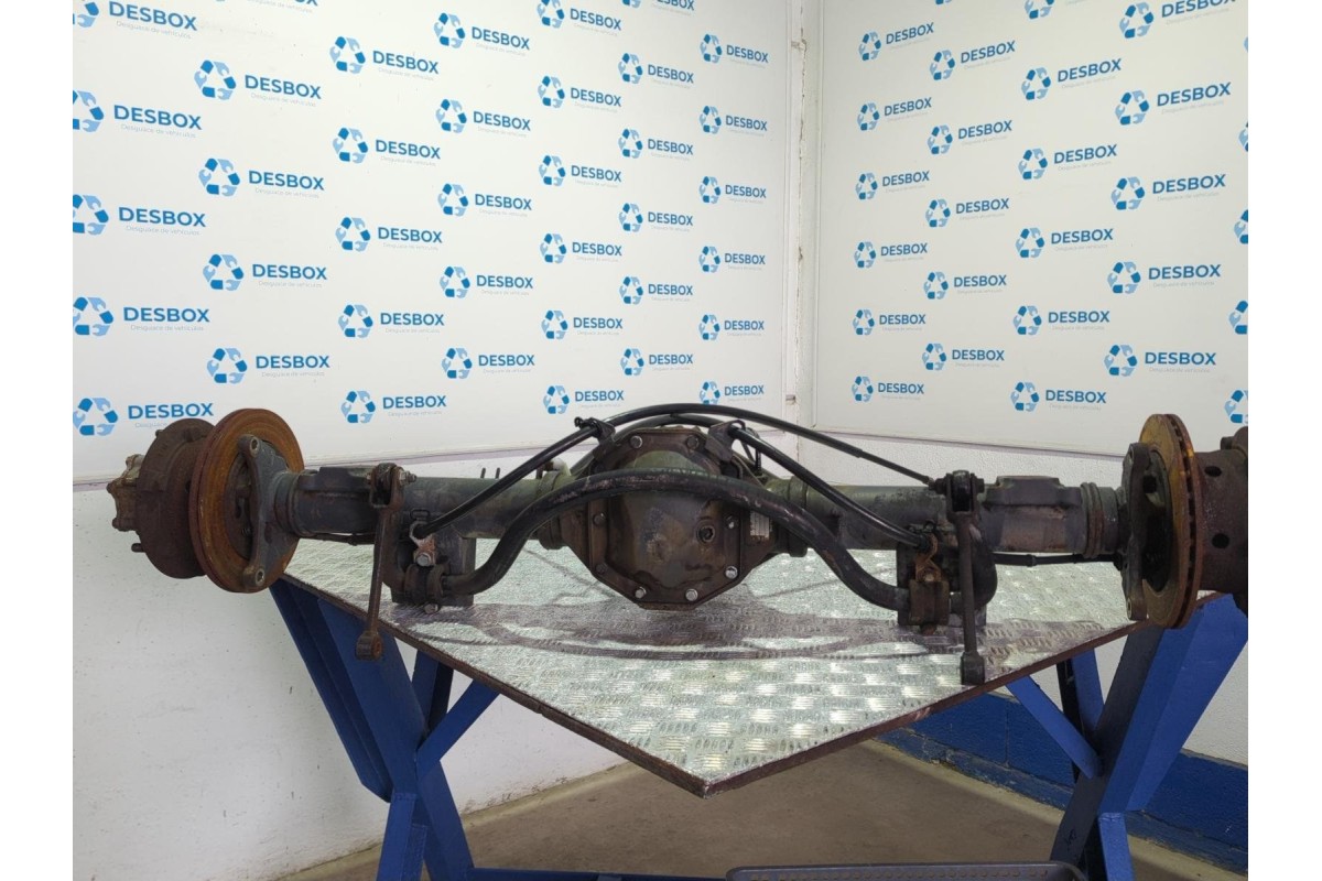 Recambio de puente trasero para mercedes-benz sprinter 02.00  caja abierta 2.2 cdi referencia OEM IAM A9043505700  