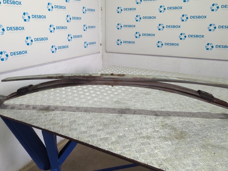 Recambio de ballesta trasera para mercedes-benz sprinter 02.00  caja abierta 2.2 cdi referencia OEM IAM 9043201606  