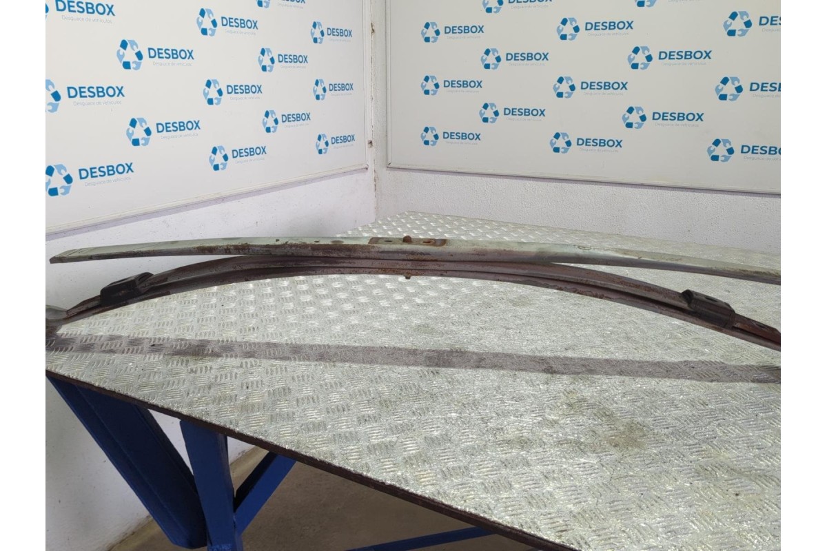 Recambio de ballesta trasera para mercedes-benz sprinter 02.00  caja abierta 2.2 cdi referencia OEM IAM 9043201606  