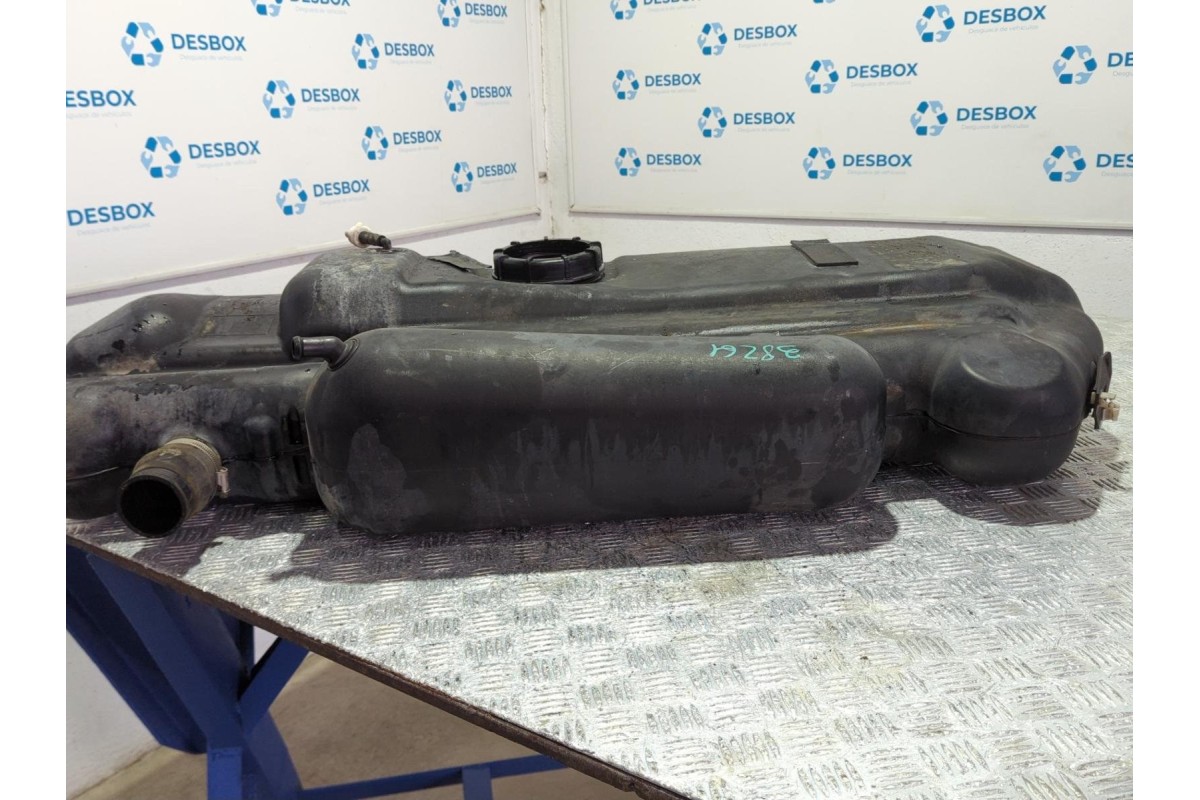 Recambio de deposito combustible para mercedes-benz sprinter 02.00  caja abierta 2.2 cdi referencia OEM IAM A9014714098  