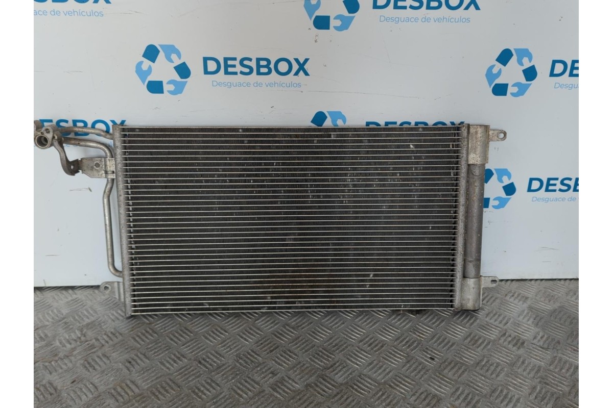 Recambio de condensador / radiador aire acondicionado para seat ibiza (6j5) 1.6 tdi referencia OEM IAM 6R0820411D  