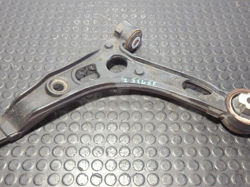 Recambio de brazo izquierdo inferior delantero para peugeot boxer furgoneta 2.2 bluehdi 140 referencia OEM IAM 50712141  