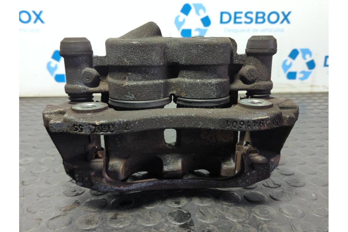 Recambio de pinza de freno delantera derecha para peugeot boxer furgoneta 2.2 bluehdi 140 referencia OEM IAM C068  