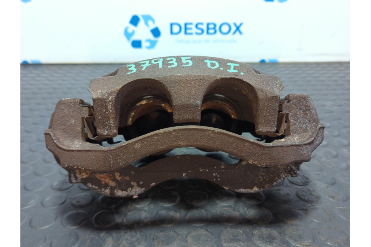 Recambio de pinza de freno delantera izquierda para peugeot boxer furgoneta 2.2 bluehdi 140 referencia OEM IAM C068  