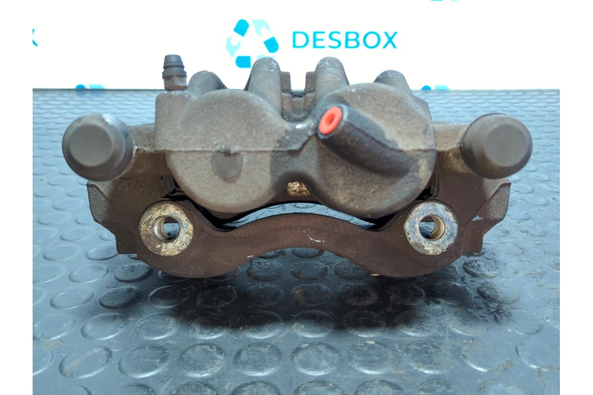 Recambio de pinza de freno delantera izquierda para peugeot boxer furgoneta 2.2 bluehdi 140 referencia OEM IAM C068  