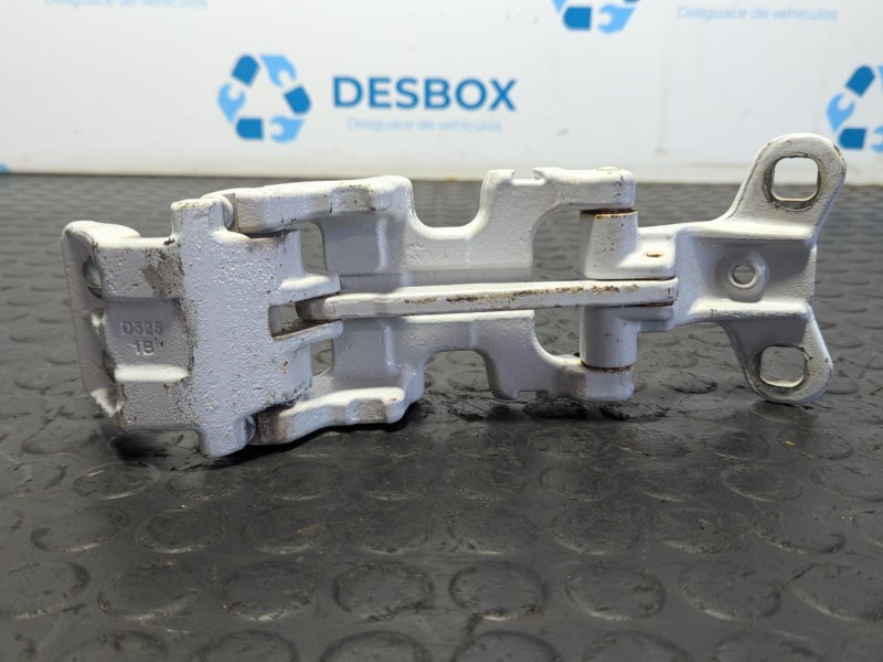 Recambio de bisagras puerta trasera izquierda para peugeot boxer furgoneta 2.2 bluehdi 140 referencia OEM IAM D325  