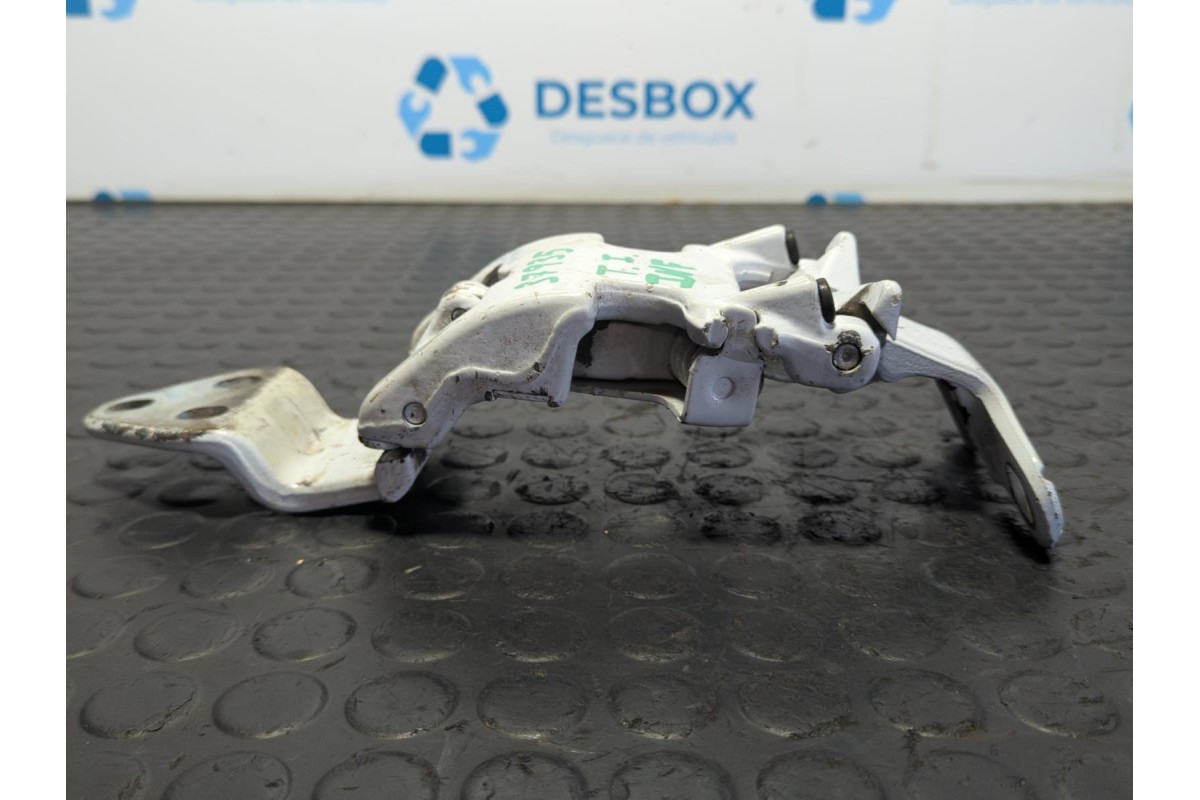 Recambio de bisagras puerta trasera izquierda para peugeot boxer furgoneta 2.2 bluehdi 140 referencia OEM IAM D325-0K  