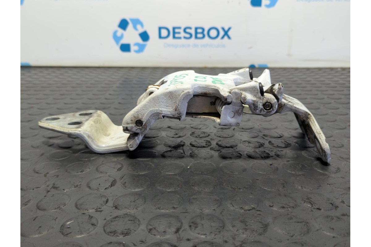 Recambio de bisagras puerta trasera derecha para peugeot boxer furgoneta 2.2 bluehdi 140 referencia OEM IAM D325-OL  