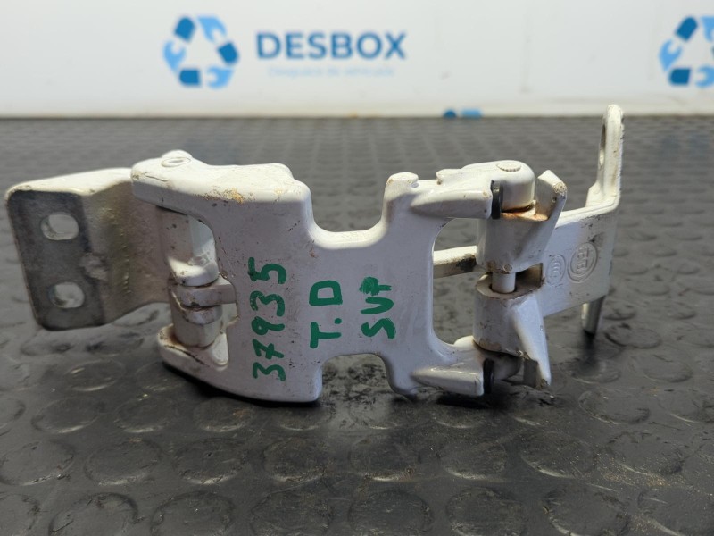 Recambio de bisagras puerta trasera derecha para peugeot boxer furgoneta 2.2 bluehdi 140 referencia OEM IAM D325  