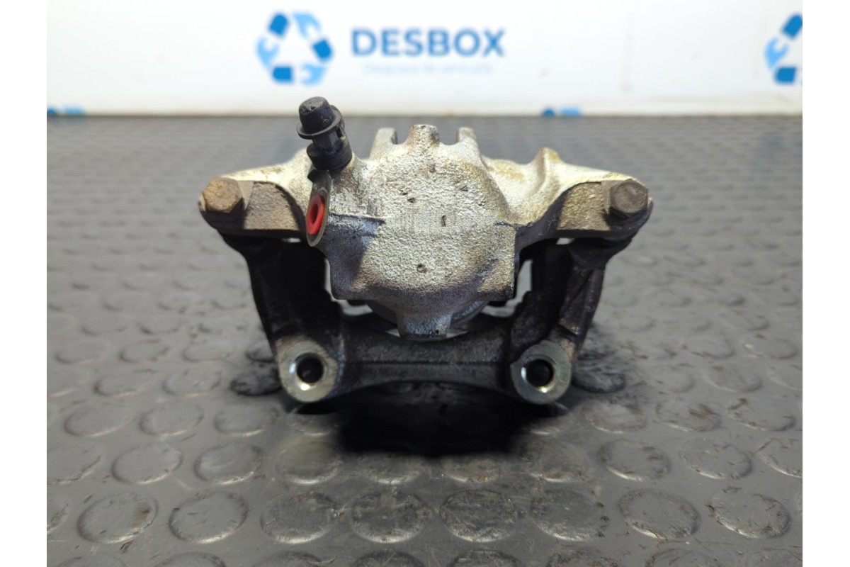 Recambio de pinza de freno delantera derecha para bmw serie 3 berlina (e30) 1.8 referencia OEM IAM 32321530  