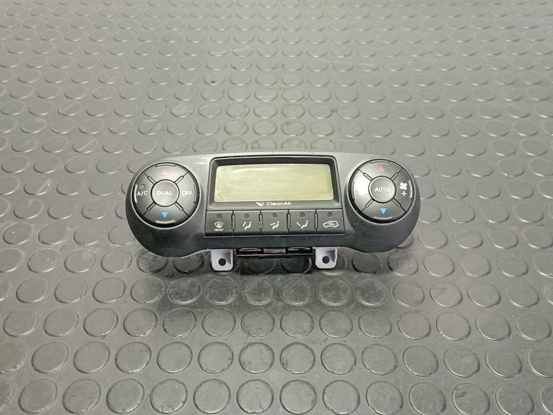 Recambio de mando calefaccion / aire acondicionado para hyundai ix35 1.7 crdi referencia OEM IAM 972502Y601  