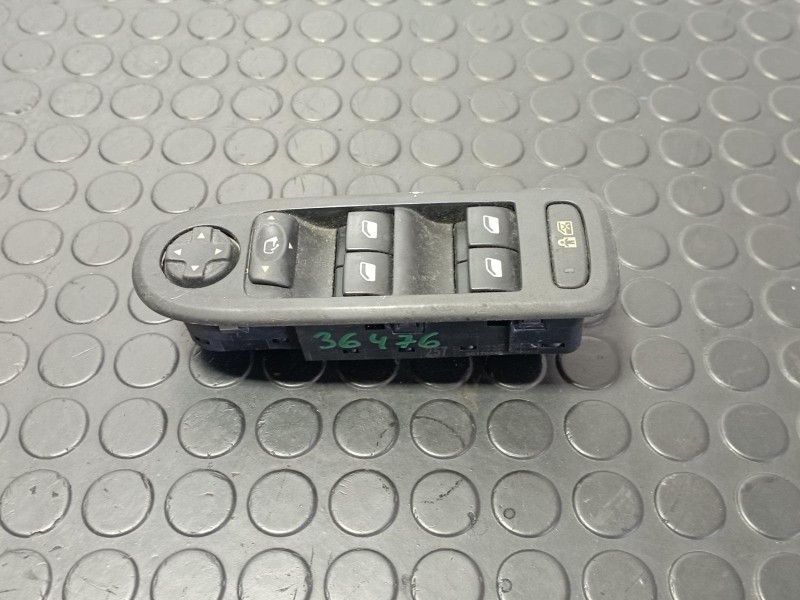 Recambio de mando elevalunas delantero izquierdo para citroen c5 berlina business referencia OEM IAM 96660257XT  