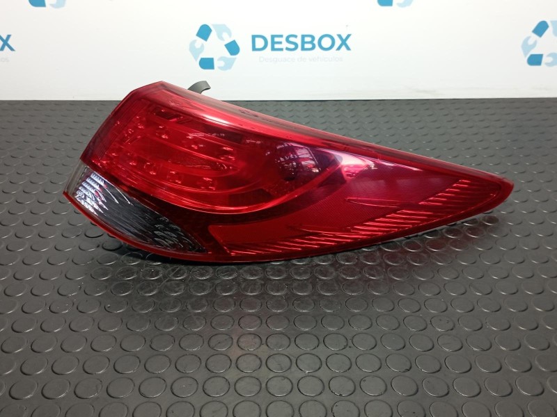 Recambio de piloto trasero derecho para hyundai ix35 1.7 crdi referencia OEM IAM 92402-2Y0  