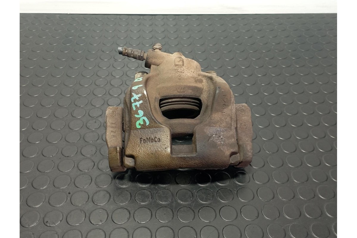 Recambio de pinza de freno delantera derecha para land rover freelander (lr2) 2.2 d referencia OEM IAM LR015386  