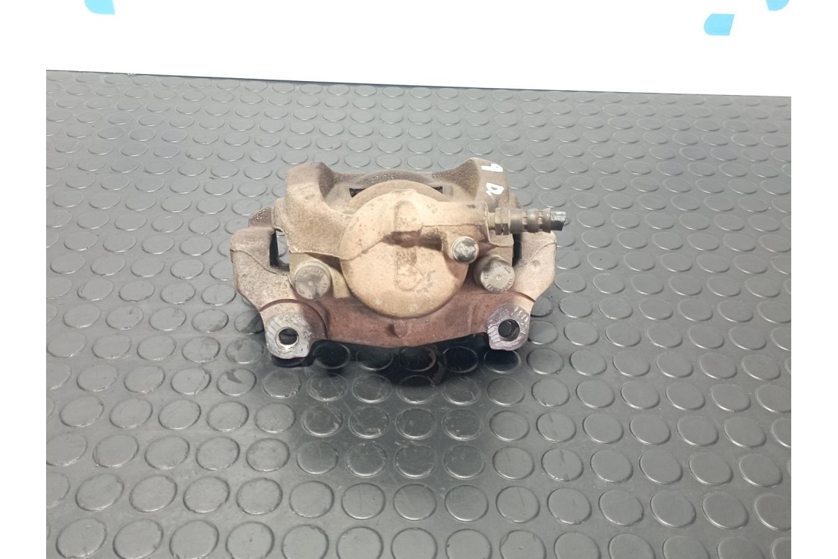 Recambio de pinza de freno delantera derecha para land rover freelander (lr2) 2.2 d referencia OEM IAM LR015386  