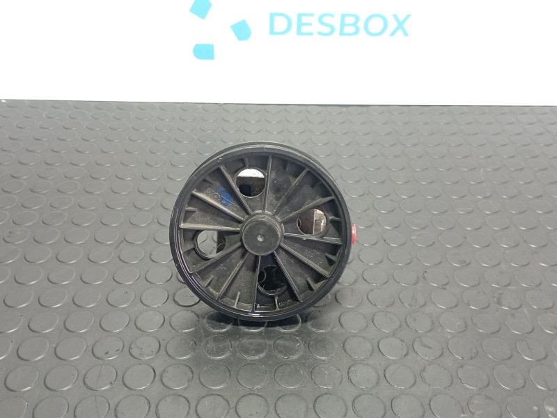 Recambio de bomba direccion para volvo xc70 2.4d referencia OEM IAM 8683376  