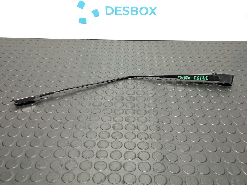 Recambio de brazo limpia trasero para opel insignia berlina 2.0 cdti referencia OEM IAM 13227421  