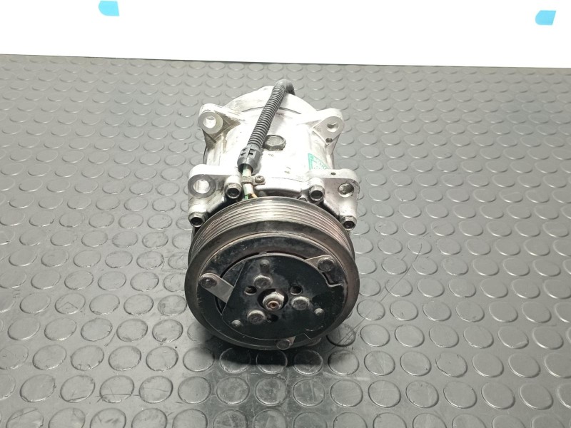 Recambio de compresor aire acondicionado para peugeot 306 berlina 3/4/5 puertas (s2) 1.9 d referencia OEM IAM SD7V16  