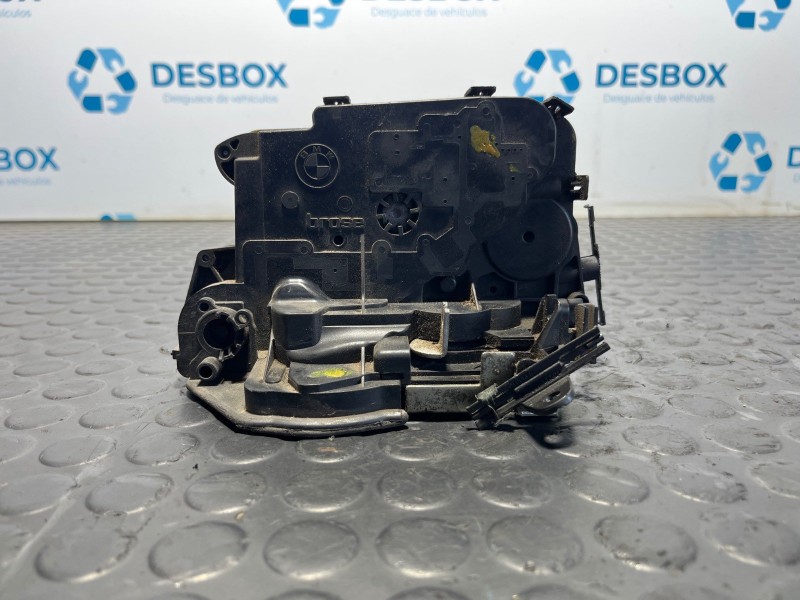 Recambio de cerradura puerta trasera derecha para bmw serie 3 berlina (e90) referencia OEM IAM 7060296  