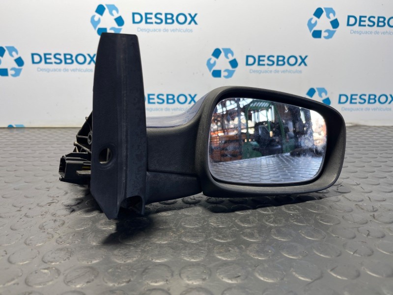 Recambio de retrovisor derecho para renault scenic ii 1.5 dci referencia OEM IAM 11261127  