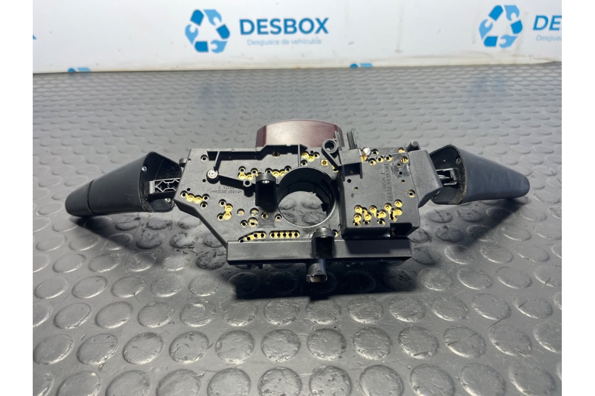 Recambio de mando multifuncion para mercedes-benz sprinter 02.00  caja abierta 2.2 cdi referencia OEM IAM 0015404745  