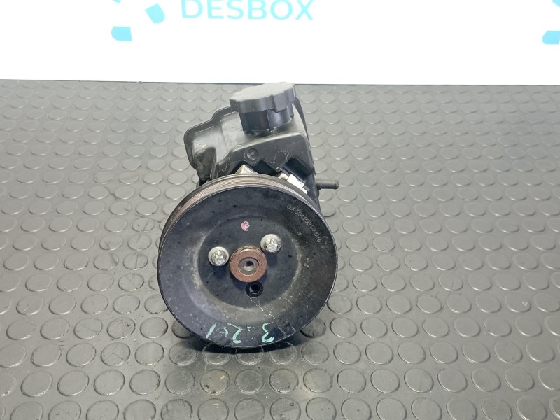 Recambio de bomba direccion para mercedes-benz sprinter 02.00  caja abierta 2.2 cdi referencia OEM IAM 0024667501  
