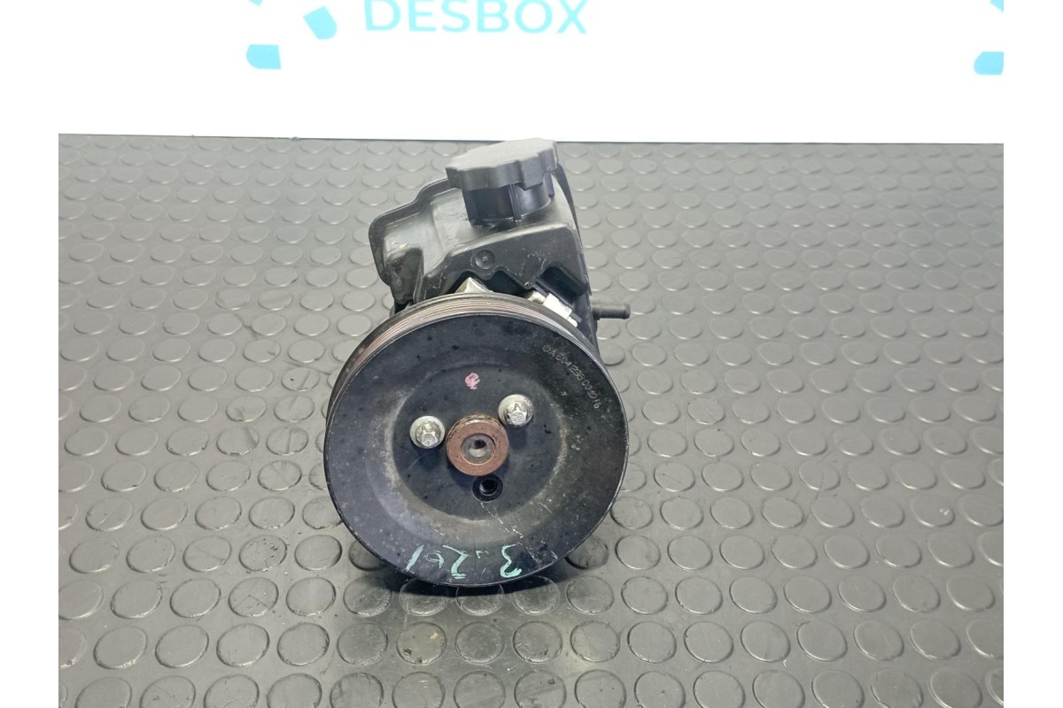Recambio de bomba direccion para mercedes-benz sprinter 02.00  caja abierta 2.2 cdi referencia OEM IAM 0024667501  