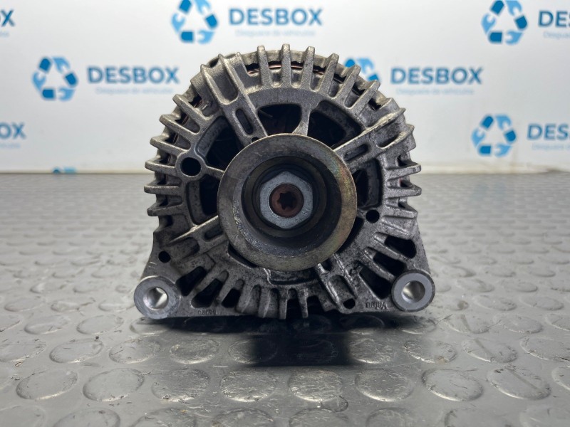 Recambio de alternador para peugeot 206 berlina 1.4 hdi referencia OEM IAM 9646476280  