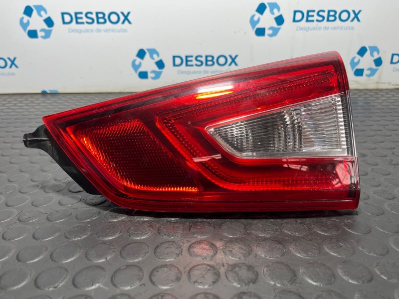 Recambio de piloto porton derecho para nissan qashqai (j11) referencia OEM IAM 265504EA5A  