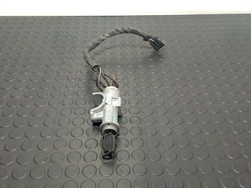 Recambio de conmutador de arranque para piaggio (vespa) porter caja/chasis electric referencia OEM IAM 336565  