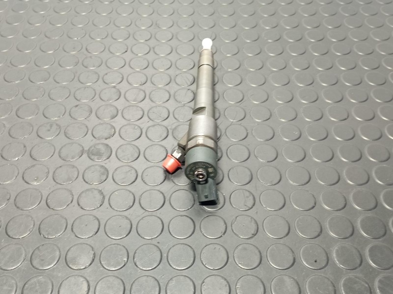 Recambio de inyector para iveco daily vi caja/chasis 33s15, 35s15, 35c15 referencia OEM IAM 504389548  