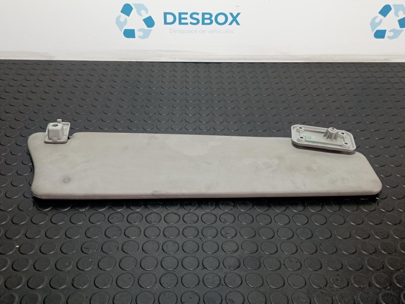 Recambio de parasol derecho para iveco daily vi caja/chasis 33s15, 35s15, 35c15 referencia OEM IAM T0793  
