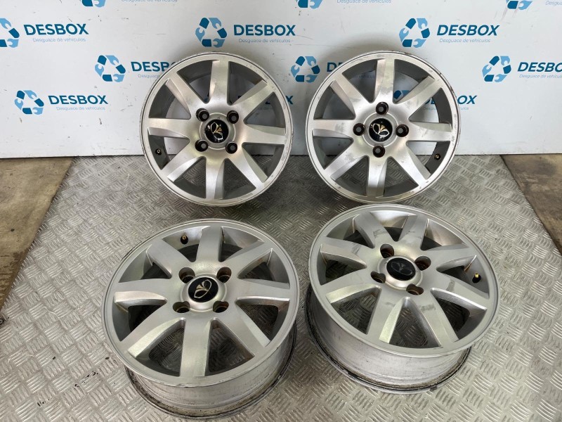 Recambio de juego llantas para daewoo nubira sedán 1.8 referencia OEM IAM   