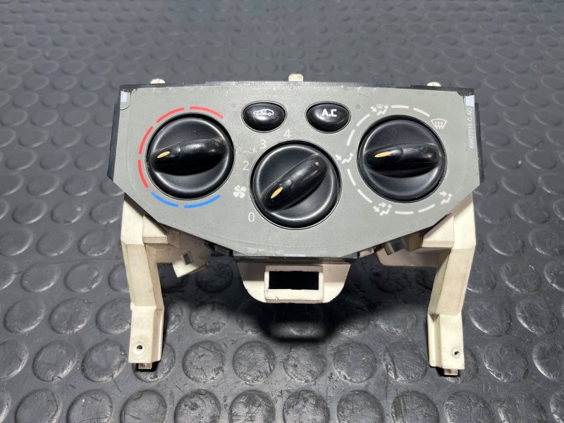 Recambio de mando calefaccion / aire acondicionado para nissan primastar (x83) referencia OEM IAM F964088P  