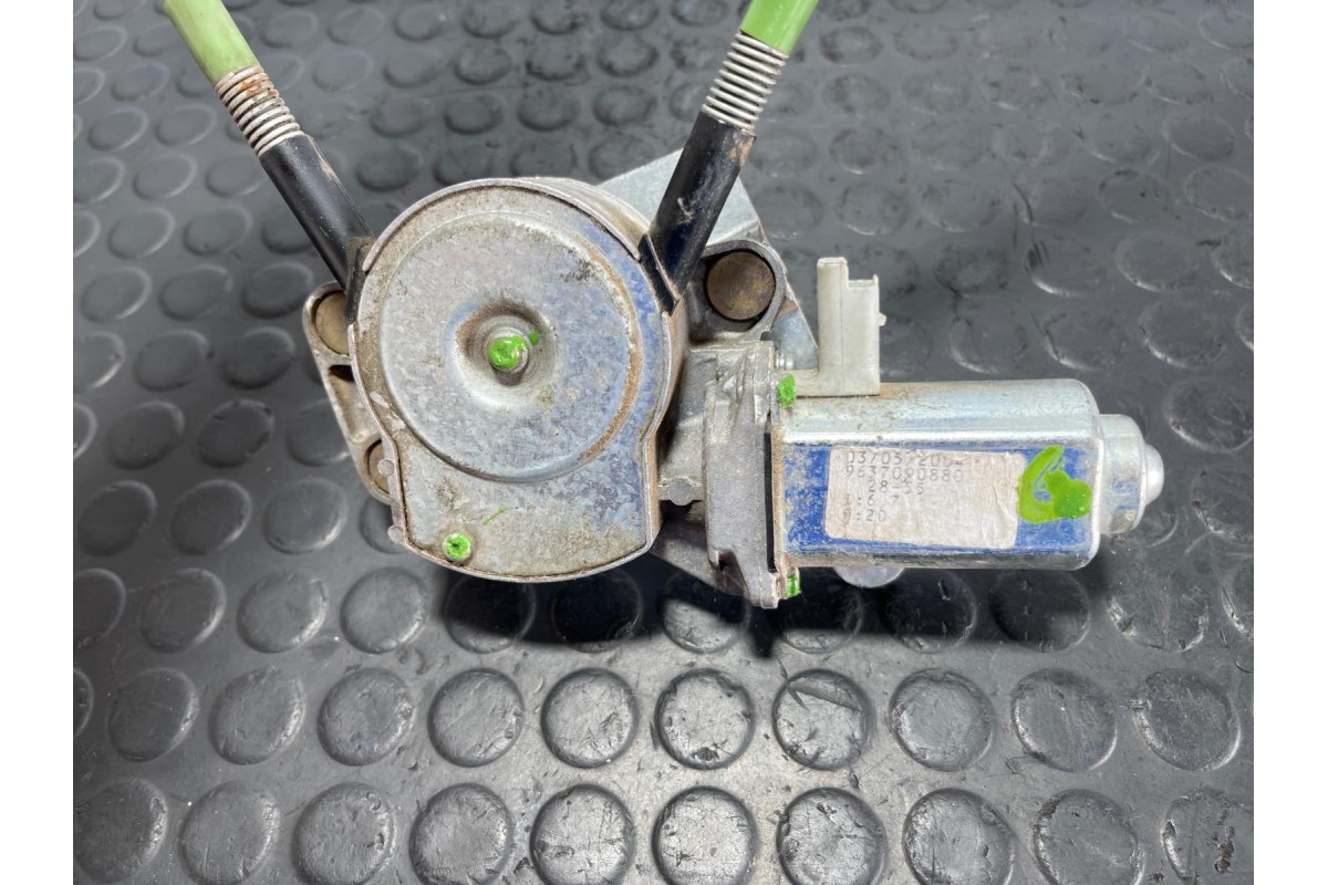 Recambio de elevalunas trasero derecho para citroen xsara picasso 2.0 hdi exclusive plus referencia OEM IAM 9637090880  