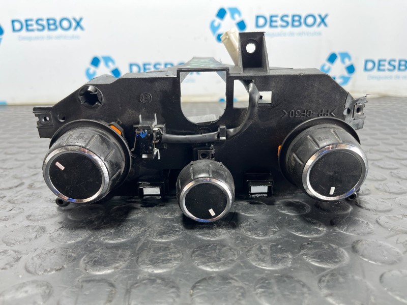 Recambio de mando calefaccion / aire acondicionado para iveco daily conf. paquetería (sommer) referencia OEM IAM 568740100  