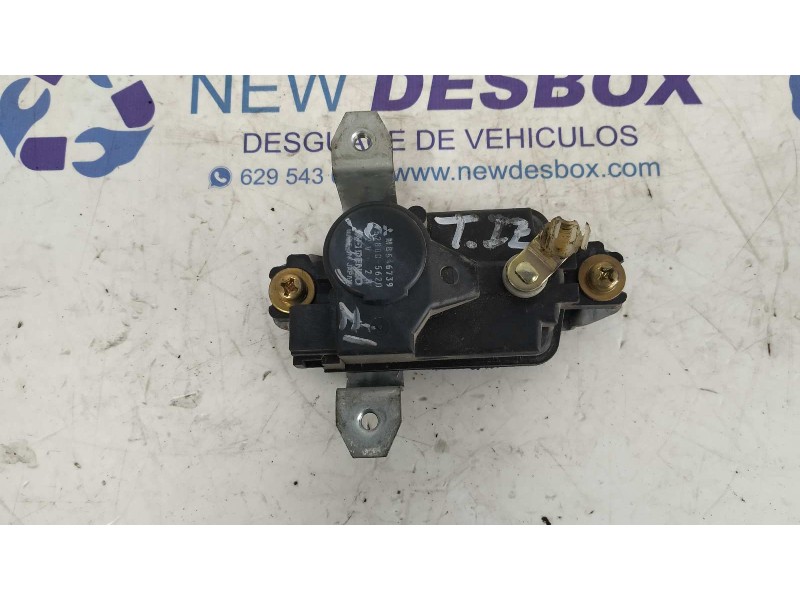 Recambio de cerradura puerta trasera izquierda para mitsubishi space wagon (n30/n40) 2.0 turbodiesel referencia OEM IAM MB546739