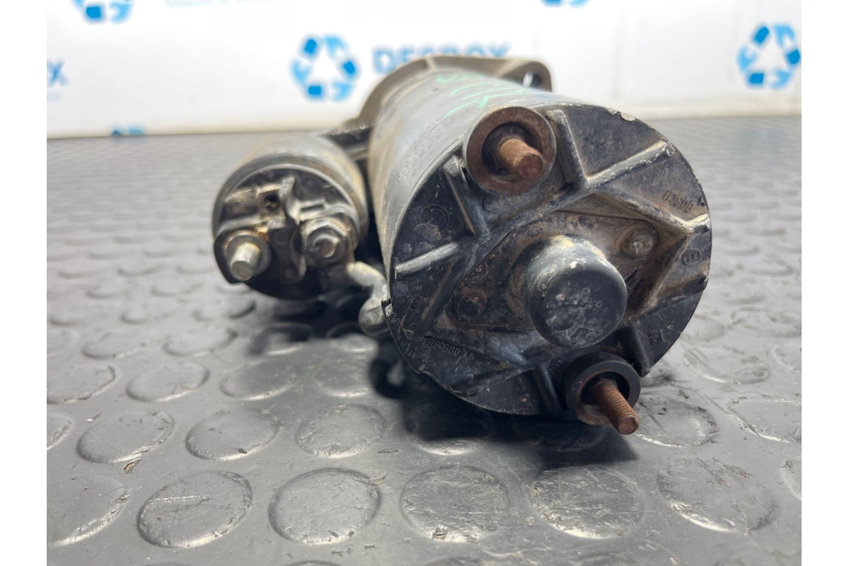 Recambio de motor arranque para mercedes-benz clase s (w126) berlina+coupe se 300 referencia OEM IAM 0001110016  