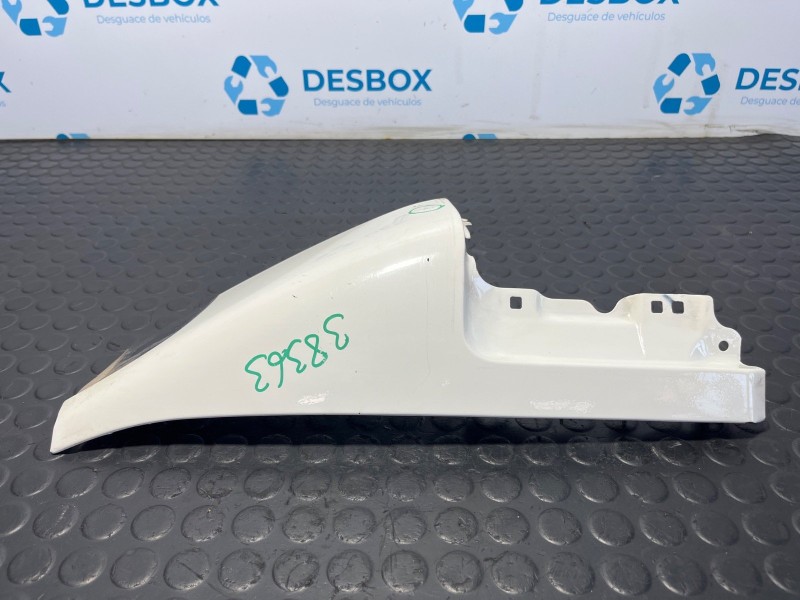 Recambio de aleta delantera derecha para piaggio (vespa) porter caja/chasis electric referencia OEM IAM   