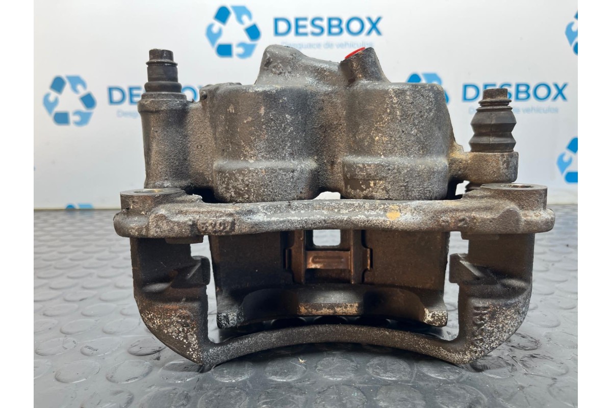 Recambio de pinza de freno trasera derecha para mercedes-benz sprinter 02.00  caja abierta 2.2 cdi referencia OEM IAM BOSCH RE22