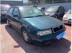 skoda octavia berlina (1u2) del año 1997