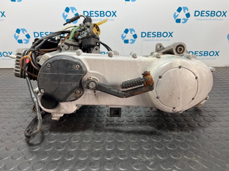 Recambio de motor para piaggio (vespa) typhoon 50 typhoon 50 referencia OEM IAM C216M  