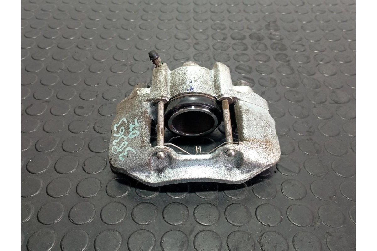 Recambio de pinza de freno delantera izquierda para piaggio (vespa) porter caja/chasis electric referencia OEM IAM 658279  
