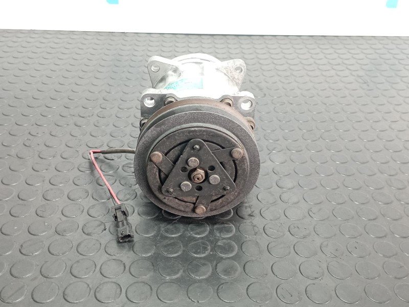 Recambio de compresor aire acondicionado para renault 42aea10 18008b referencia OEM IAM SD7H15  