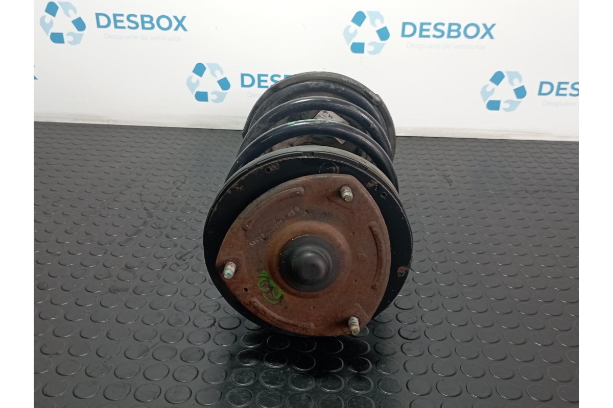 Recambio de amortiguador delantero izquierdo para kia carnival ii 2.9 crdi lx referencia OEM IAM 546004D200  