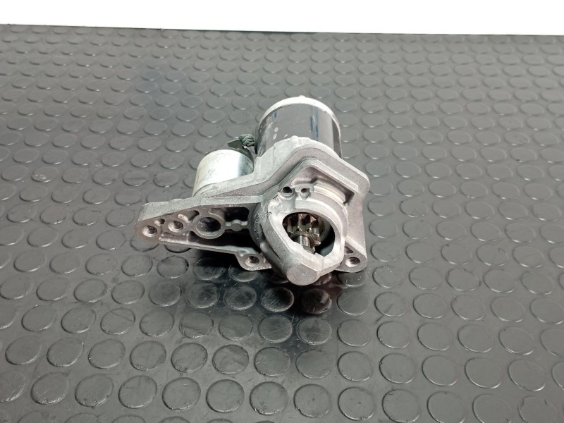 Recambio de motor arranque para nissan juke (f15) 1.6 referencia OEM IAM 233001KA1A  