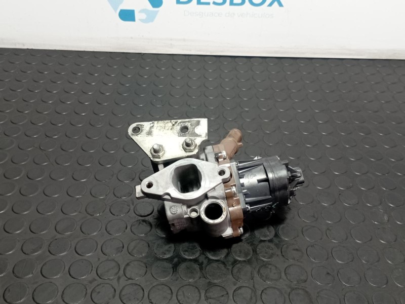 Recambio de valvula egr para iveco daily conf. paquetería (sommer) referencia OEM IAM 5802531805  