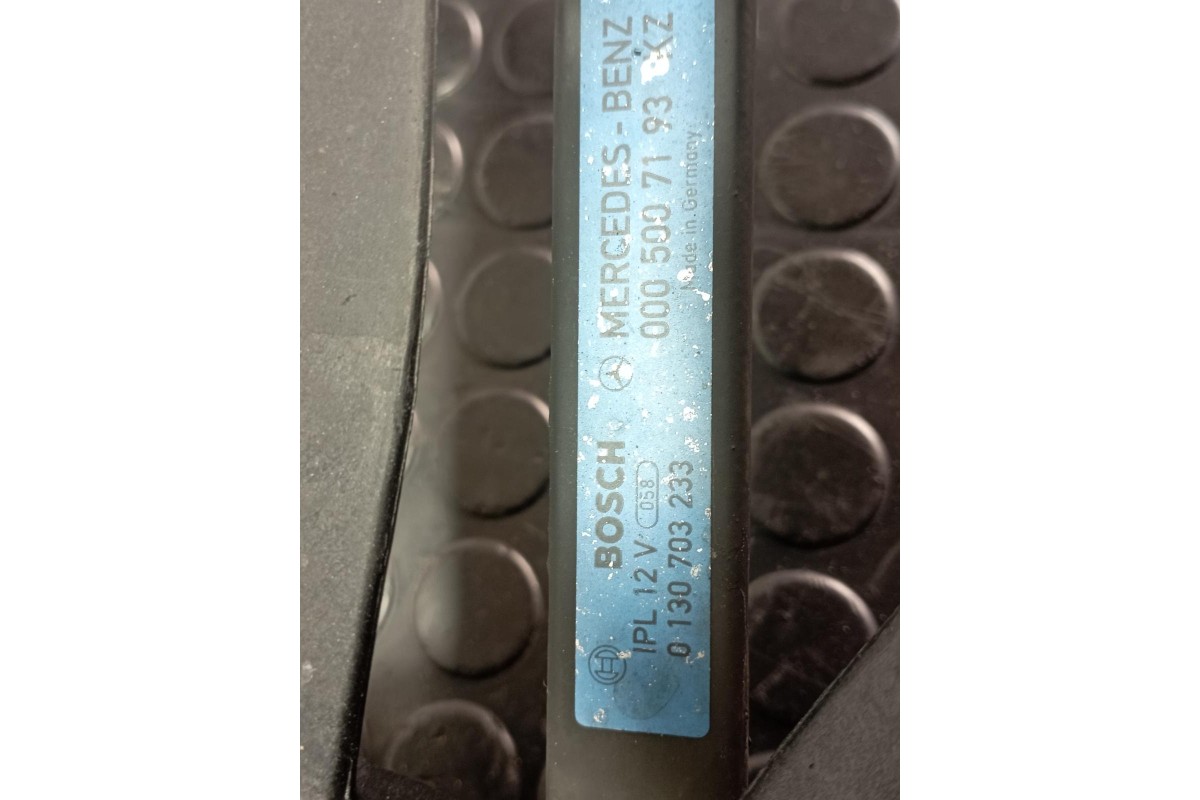 Recambio de electroventilador para mercedes-benz sprinter 02.00  caja abierta 2.2 cdi referencia OEM IAM 0005007193KZ  